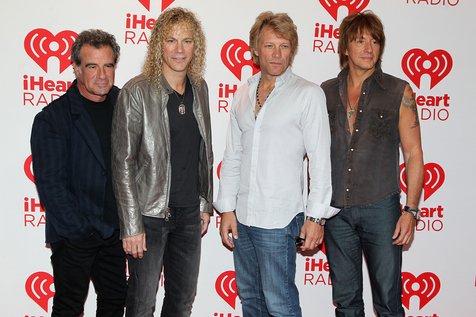 Keluar demi keluarga dan anak, Richie Sambora masih tetap gitaris Bon Jovi. Setuju? © Splash