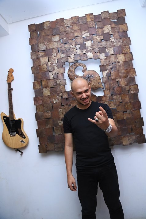 Husein Alatas pernah muntah darah karena musik metal @foto: © KapanLagi.com/Agus Apriyanto