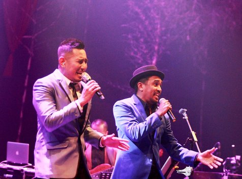 Rio Febrian bersama Glenn Fredly. Foto: KapanLagi.com/M. Akrom