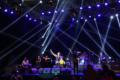 KLa Project berhasil menutup nostalgia manis generasi 90an di The 90's Festival © KapanLagi.com/Adhib Mujadid