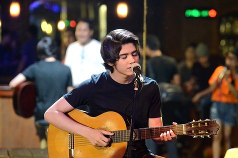 Aliando siapkan lagu baru © KapanLagi.com®/Bambang E Ros