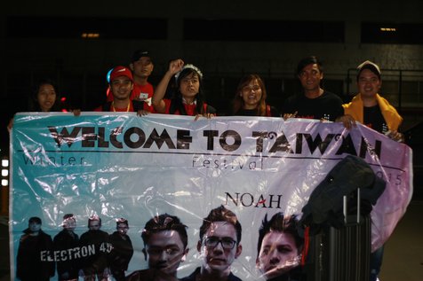 NOAH bahagia bisa bertemu langsung dengan fans di Taiwan. @KapanLagi.com/Adhib Mujaddid