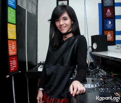 Terjun di Dunia DJ, Putri Una sempat dicap miring © KapanLagi.com/Agus Apriyanto