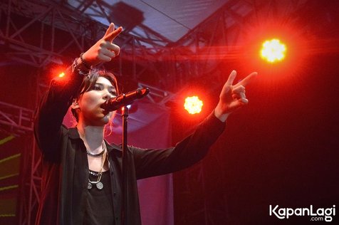 Isyana Sarasvati dikatakan Flanella sebagai musisi yang paling booming untuk saat ini © KapanLagi.com®/Bambang E. Ros