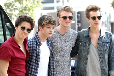 The Vamps tak mau terlena dengan ketenaran yang mereka peroleh saat ini © splashnews.com