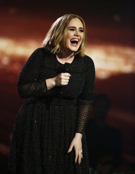 Adele pecahkan rekor lagi dengan album '25' © splashnews.com