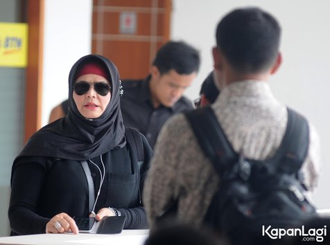 Istri Iwan Fals, Rosana mewakili dalam sidang perkara dengan Setiawan Djodi © KapanLagi.com®/Bayu Herdianto