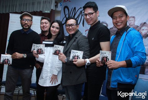 Dygta dan Gisel siap gebrak pasar musik Indonesia © KapanLagi.com®/Akrom Sukarya