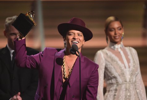 Menurut Bruno Mars, tampil maksimal ketika menggarap album di studio bisa menjaga emosi tetap stabil © AFP