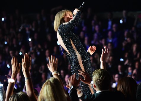 Setelah Super Saturday Night Concert, Taylor Swift tegaskan kalau dirinya tidak akan tampil lagi di tahun 2017 © AFP