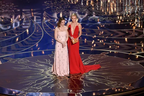 Kesamaan Charlize-Angie