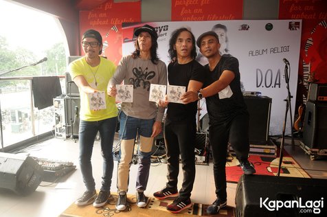 Slank dalam perilisan album barunya di KFC Lenteng Agung, Jakarta Selatan, Rabu (29/6) © KapanLagi.com/Bayu Herdianto