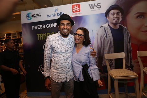 Glenn Fredly siap tampil secara total dalam konser yang dipersembahkan untuk Ruth Sahanaya itu © KapanLagi.com/Budy Santoso