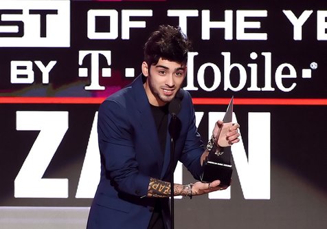 Posisi Zayn Malik di Billboard Hot 100 berada jauh di atas rekan-rekannya © AFP