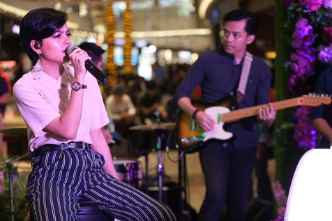 Eva Celia dan para musisi lainnya saling mendukung untuk berkembang maupun bertumbuh bersama dalam bermusik © KapanLagi.com/Budy Santoso