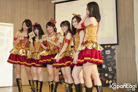 JKT48 saat rilis album JKT48 FESTIVAL GREATEST HITS © Kapanlagi.com/Djoko Poerwanto