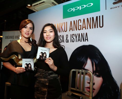 Raisa dan Isyana Sarasvati mengerjakan music video 'Anganku Anganmu' di Swedia © KapanLagi.com/Muhammad Akrom Sukarya