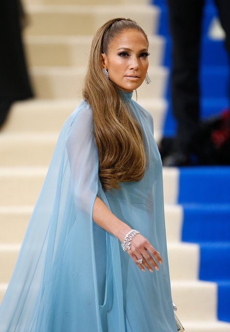 Jennifer Lopez konfirmasi kerjasama dengan Cardi B untuk lagu barunya © AFP