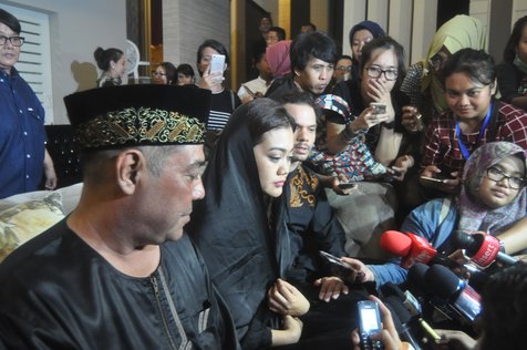 Selalu mendukungnya, Julai Perez ingin mengucapkan banyak terima kasih pada masyarakat dan seluruh awak media © KapanLagi.com/Bayu Herdianto 