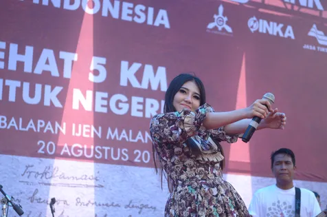 Via Vallen terus terkejut melihat antusias dan dukungan besar dari para Vyanisty