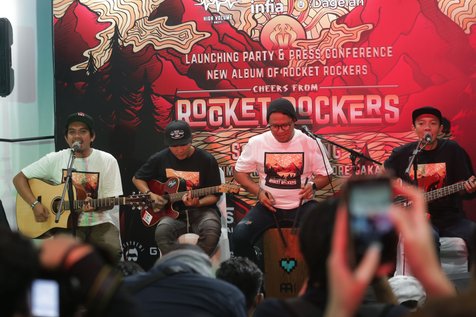 'CHEERS FROM ROCKET ROCKERS' tandai 18 tahun perjalanan unit Pop-Punk asal Bandung ini © KapanLagi.com/Budy Santoso