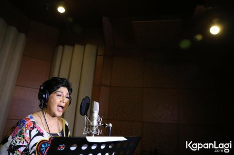 Eyang Titiek isi soundtrack 'SI JUKI THE MOVIE' © KapanLagi.com®/Agus Apriyanto