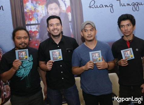 Payung Teduh rilis album 'RUANG TUNGGU' / Credit: KapanLagi - Agus Apriyanto