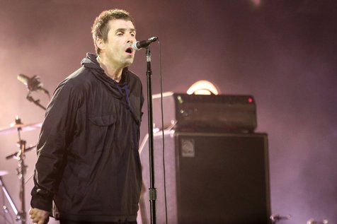 The Sun melaporkan kalau Liam Gallagher sempat meminta maaf pada para fans dan penonton yang hadir © KapanLagi.com/Budy Santoso