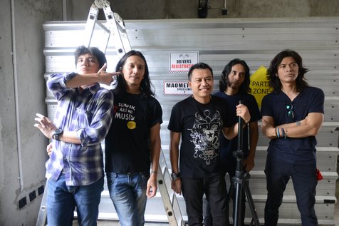 Anang Hermasnyah tegaskan akan tetap berkomitmen menjalani langkahnya di musik dan politik © KapanLagi.com/Bayu Herdianto