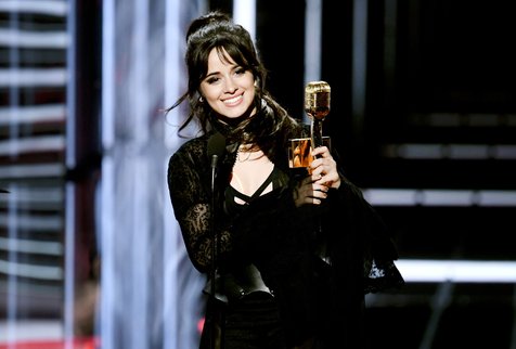 Camila Cabelllo dilarikan ke rumah sakit setelah tampil dan meraih Billboard Chart Achievement Award di BBMA 2018 © AFP