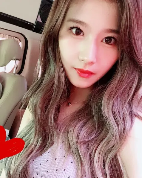 Sana TWICE