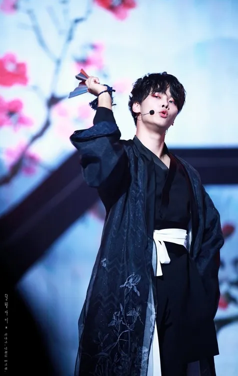 N VIXX