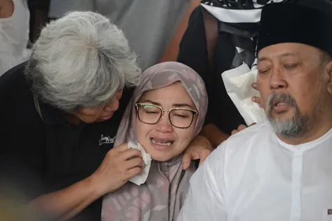 Berusaha Tegar