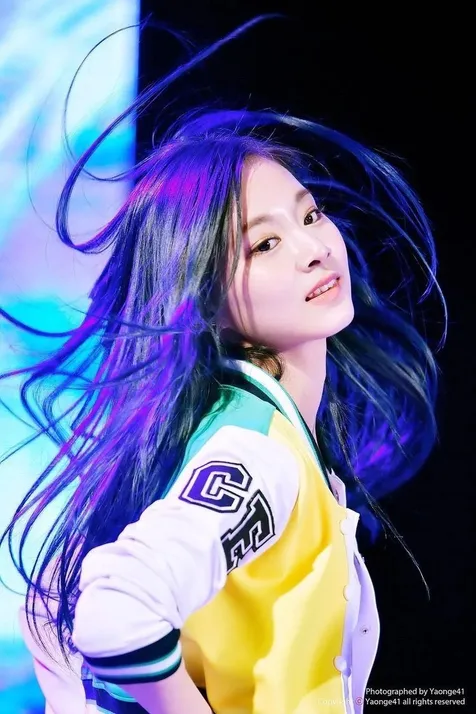 Tzuyu TWICE
