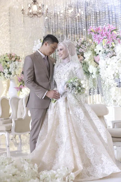 Senyum Bahagia