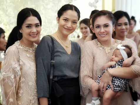 Surinala di Pernikahan Baim Wong - Paula