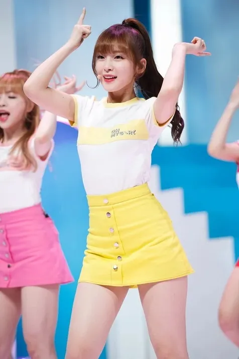 Arin Oh My Girl - 299 suara (0,6%)