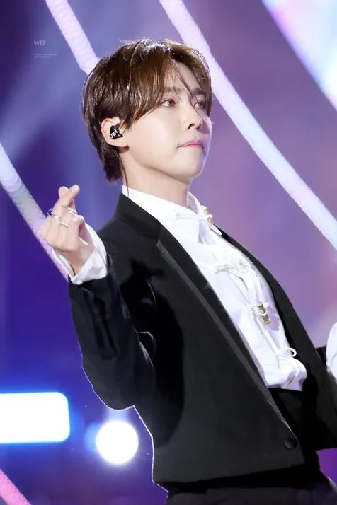 Jinwoo WINNER