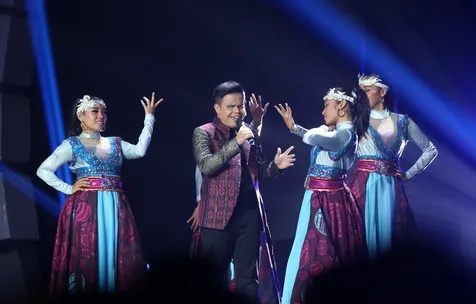 Tertinggal