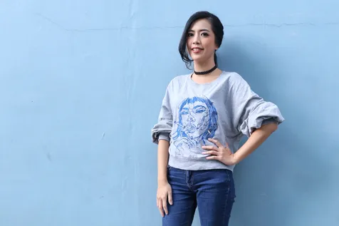 Yeslin Wang Ikut Senang Delon Nikah