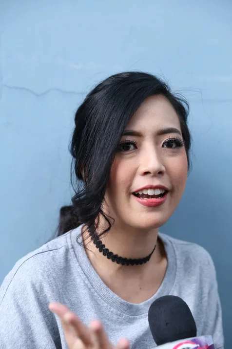 Yeslin Wang Kaget dengan Keputusan Delon Nikah Lagi