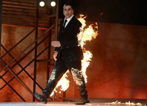 Akshay Minta Penjelasan Karan Johar