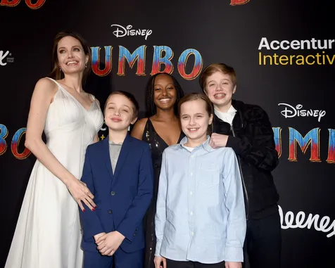 Angelina Jolie Izinkan Brad Bertemu Anak-Anak