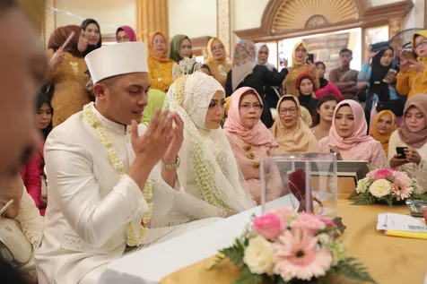 Beda 10 Tahun?