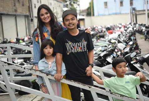 Bisikan Soal Masa Depan