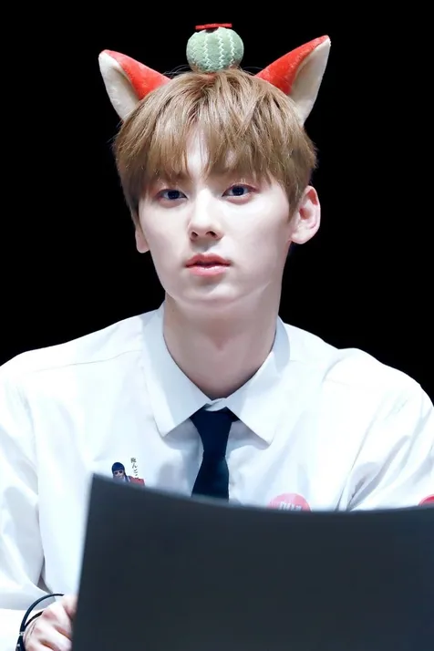 Hwang Minhyun