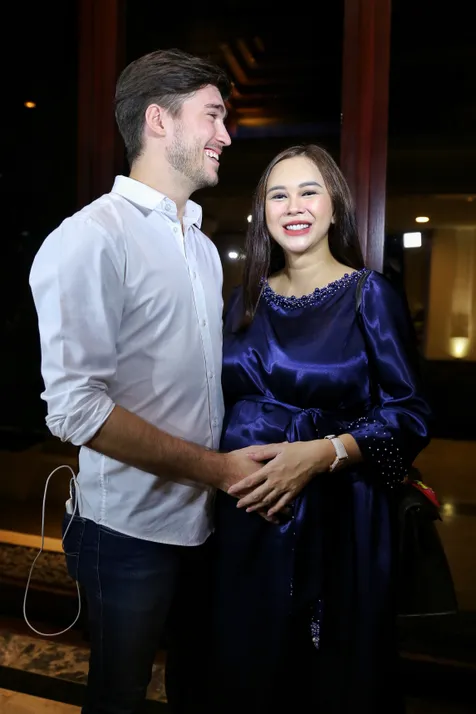 Tinggal Serumah