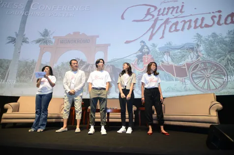 'BUMI MANUSIA' dan 'PERBURUAN'