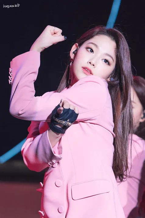 Mina Gugudan