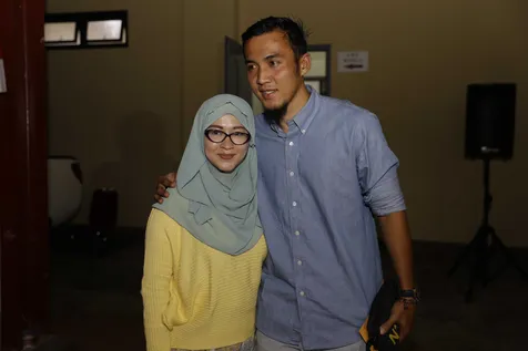 Okie Agustina Melaporkan Pihak Travel